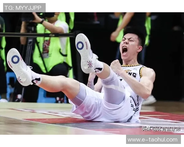 张镇麟突破引领篮球新潮流展现年轻球员的无限潜力与激情