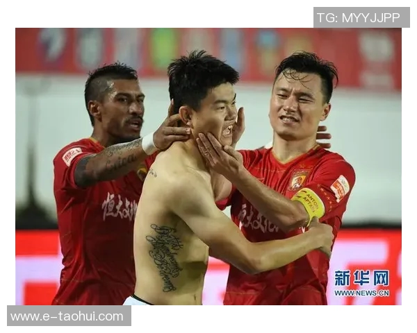 广州队vs上海申花杨立瑜