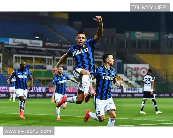 国际米兰逆袭榜首！意甲积分榜领跑，让AC米兰和尤文图斯望尘莫及