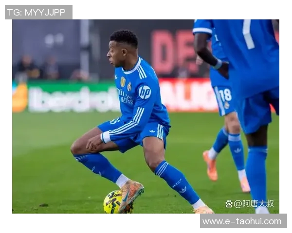 皇马主场憾平巴列卡诺,连续十场不胜遭遇媒体炮轰 皇马主场憾平巴列卡诺,连续十场不胜遭遇媒体炮轰